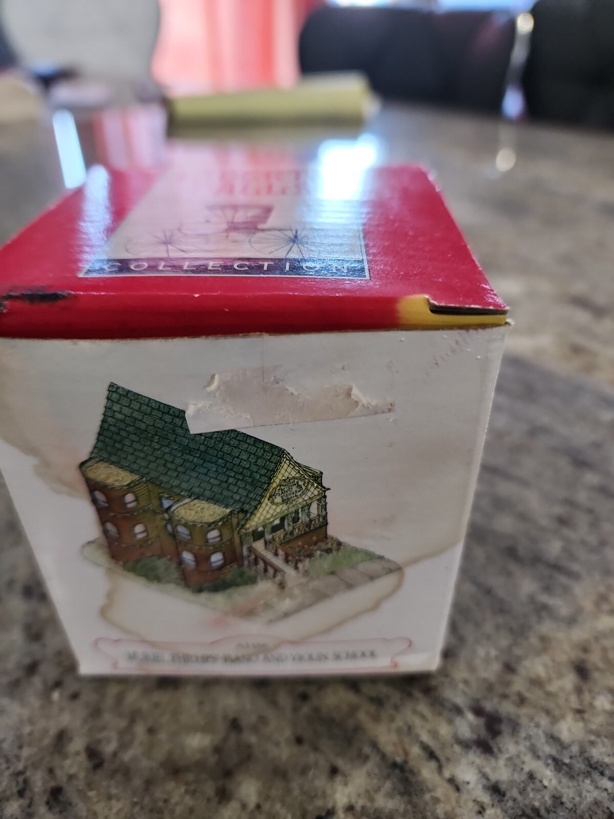Liberty Falls Collector’s Club: Piano & Violin School – House/Village Figurine