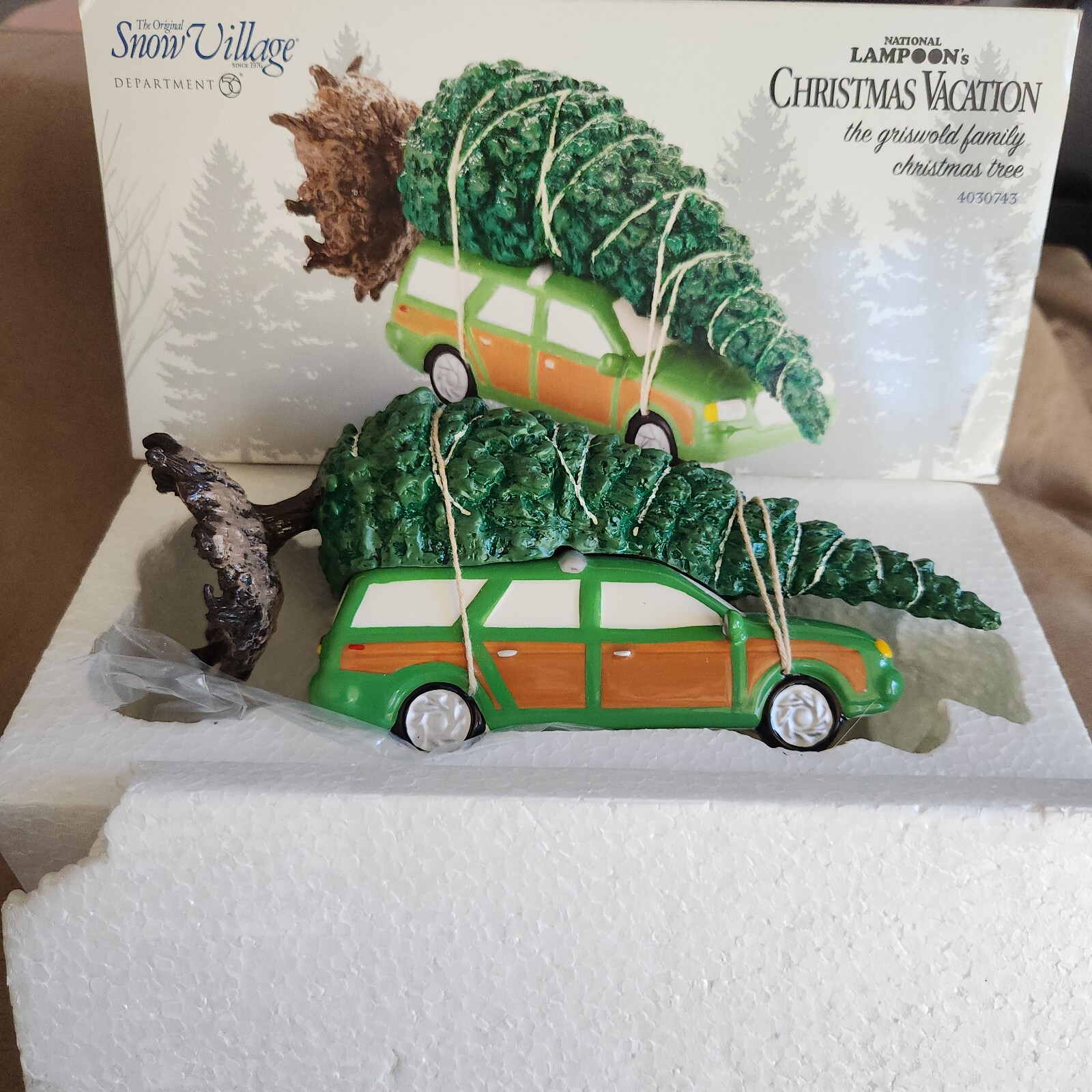Griswold Family Tree Christmas Vacation SV #4030743 SV Dept 56 -BUYER GUARANTEE