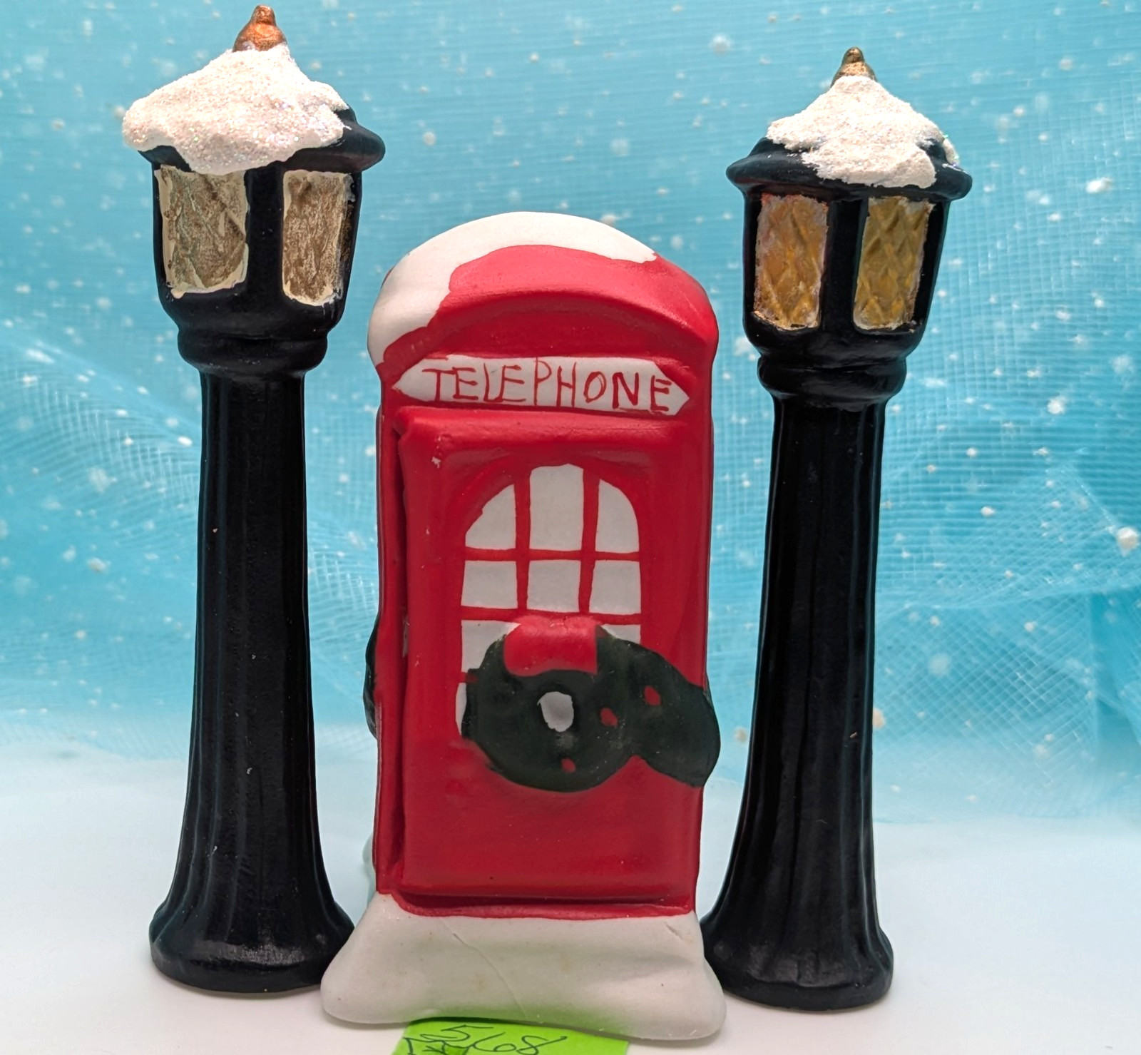 Ceramic telephone phone booth 3.5″ H + lamp posts Christmas Village LOOSE INV568