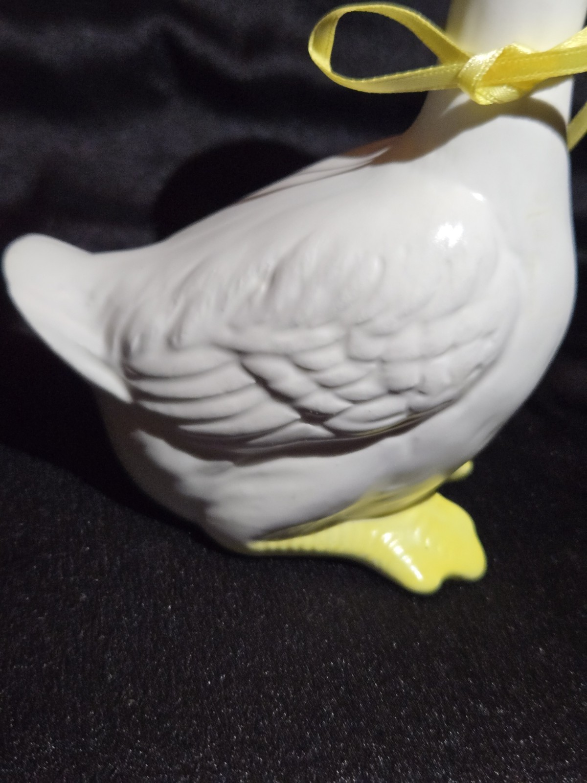 Rare Dept 56 Vintage White Goose Figurine With Yellow Ribbon (JAPAN)