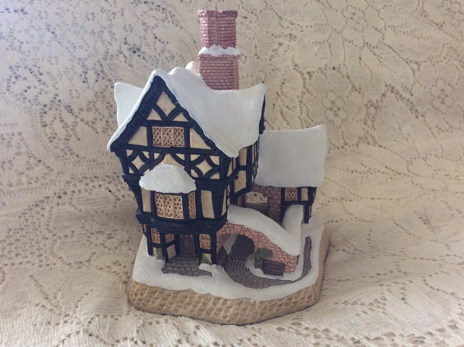 David Winter Cottages Mister Fezziwigs Emporium Special Christmas 1990 Signed