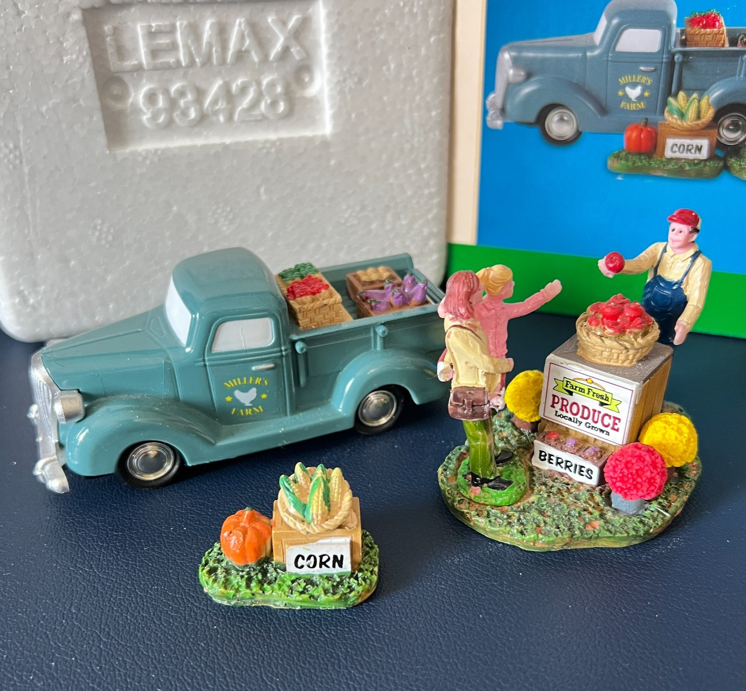 Lemax 2019 Buy Local Harvest Crossing Miller’s Farm Truck & Produce Item #93428