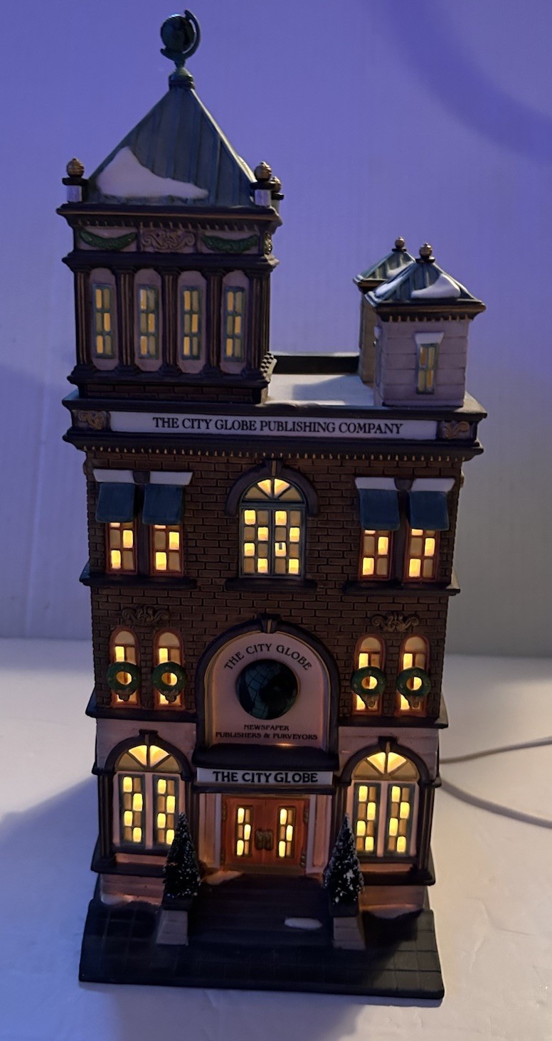 Dept 56 Christmas In The City The City Globe – Retired 1997 W/ box Repaired