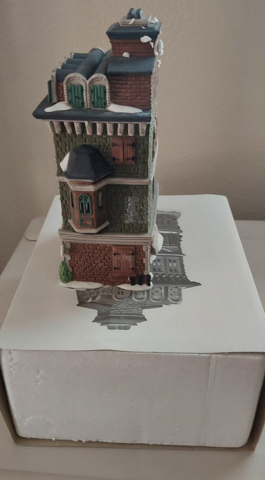 Vintage 1990-1999 Dept 56 lighted villages “THE FLAT OF EBENEZER SCROOGE” 