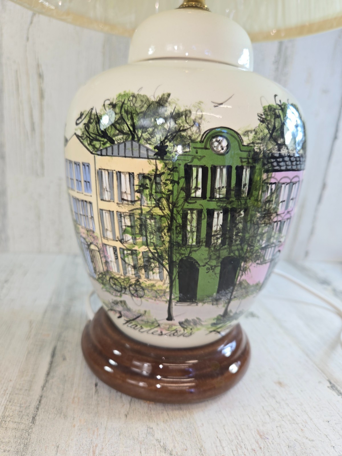 Shelia’s Collectibles Lamp and Shade Rainbow Row 2005 Limited Ed 11,806 RARE
