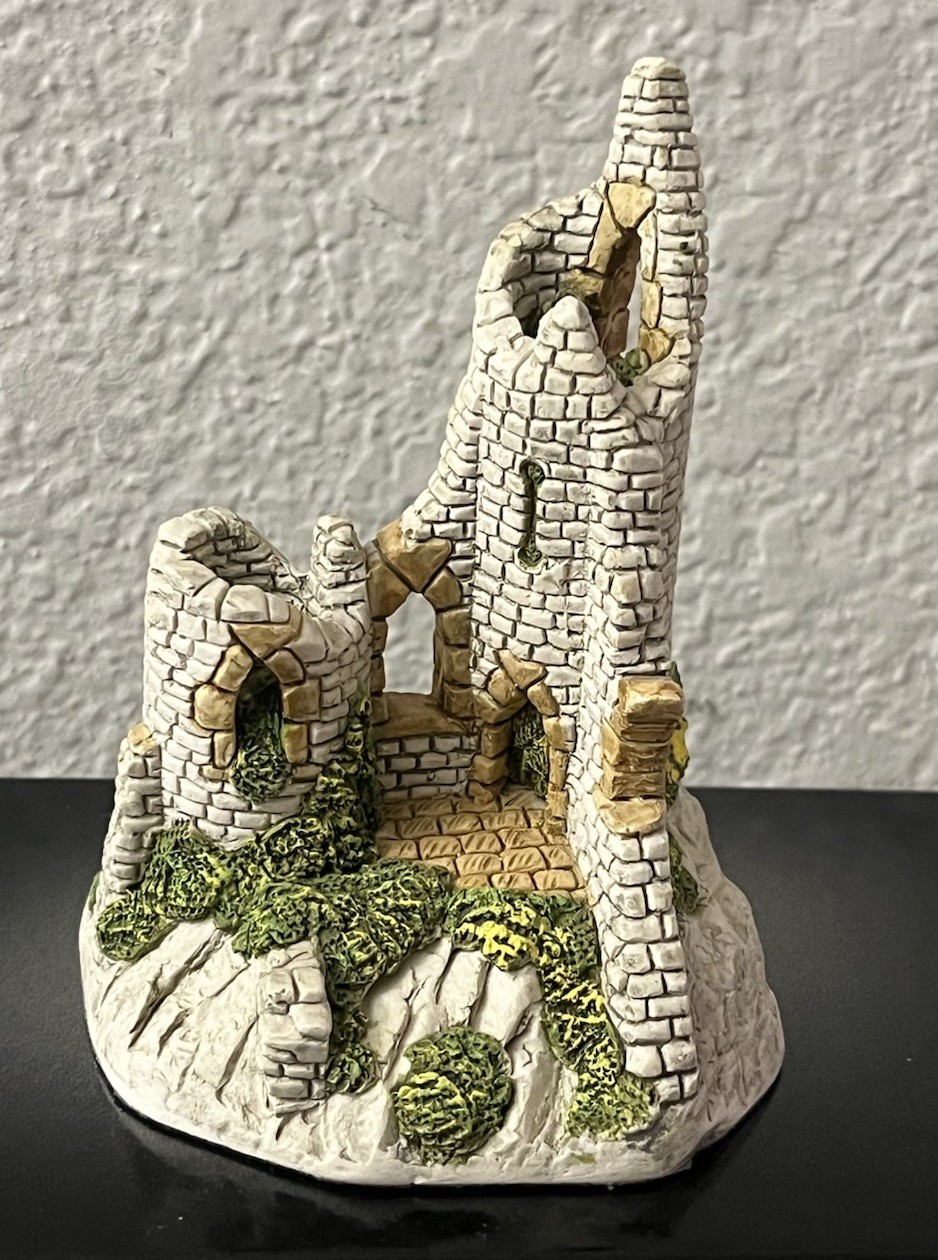 David Winter Cottages Friary Ruins Signed 2006