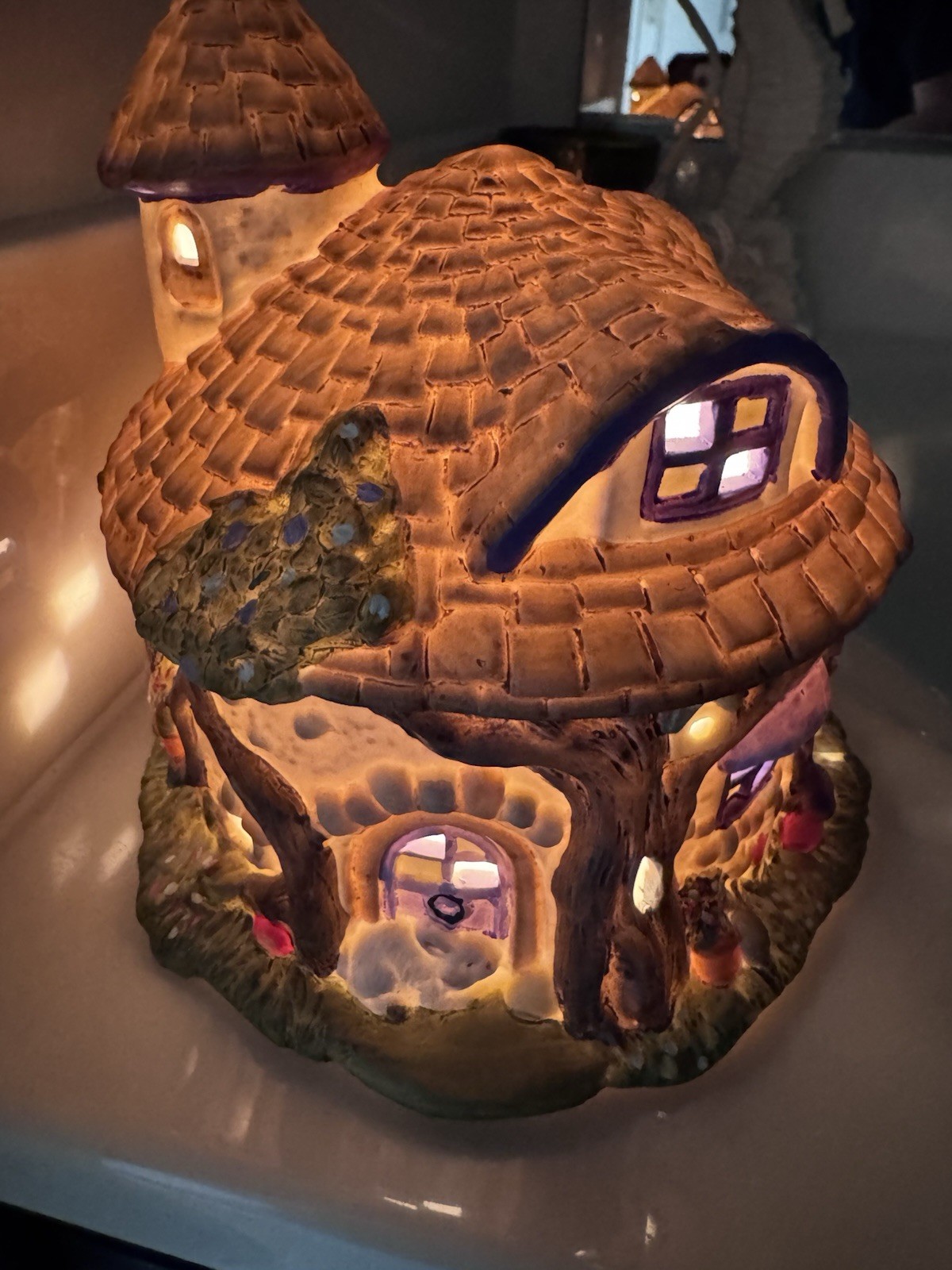 Pacific Rim Imports 4062 Lighted Bunny Fairy Cottage Lamp Taiwan Whimsical Decor