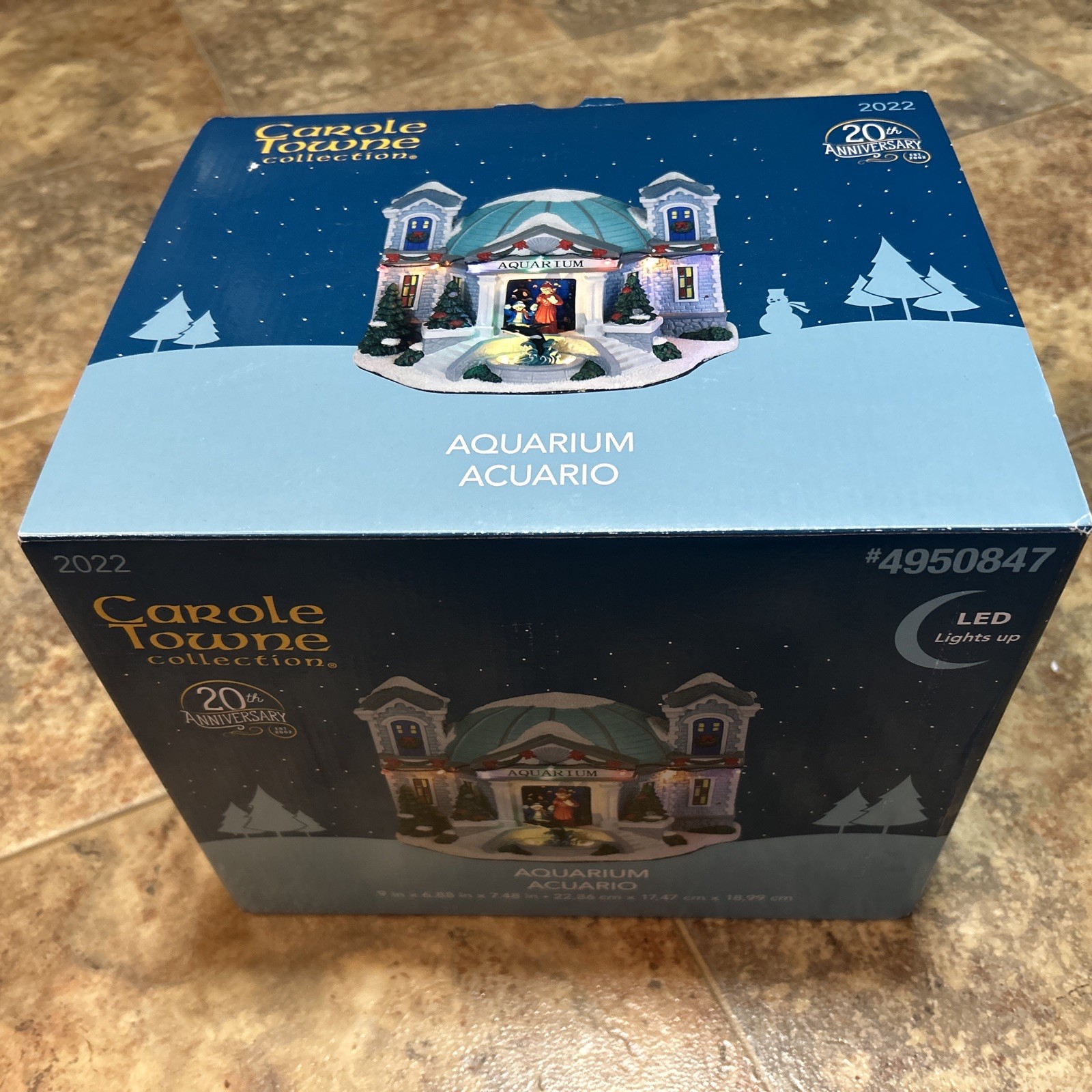 Carole Towne Christmas Village Aquarium -LED Lighted