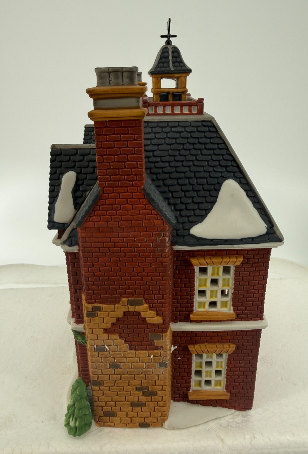 Dept 56 Dickens Village Boarding & Lodging School 5809-2 Retired Lighted