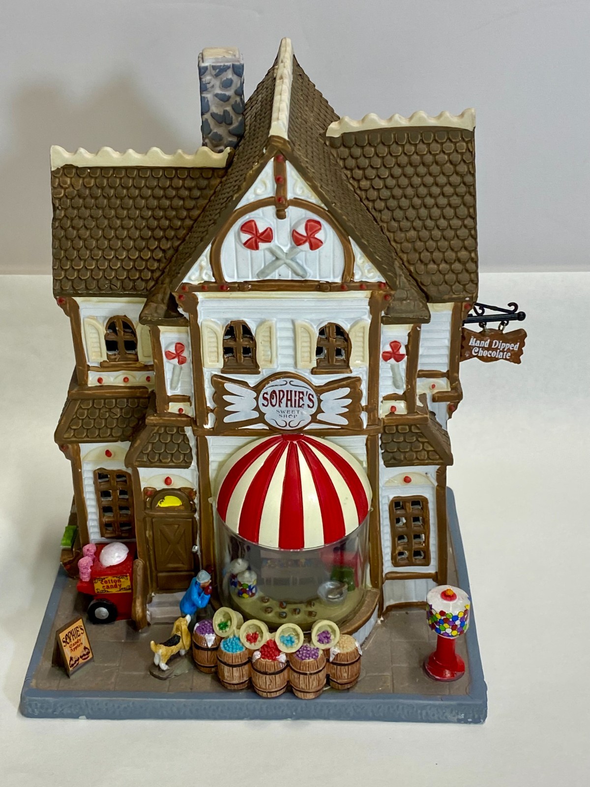Lemax Signature Collection “Sophie’s Sweet Shop” village house
