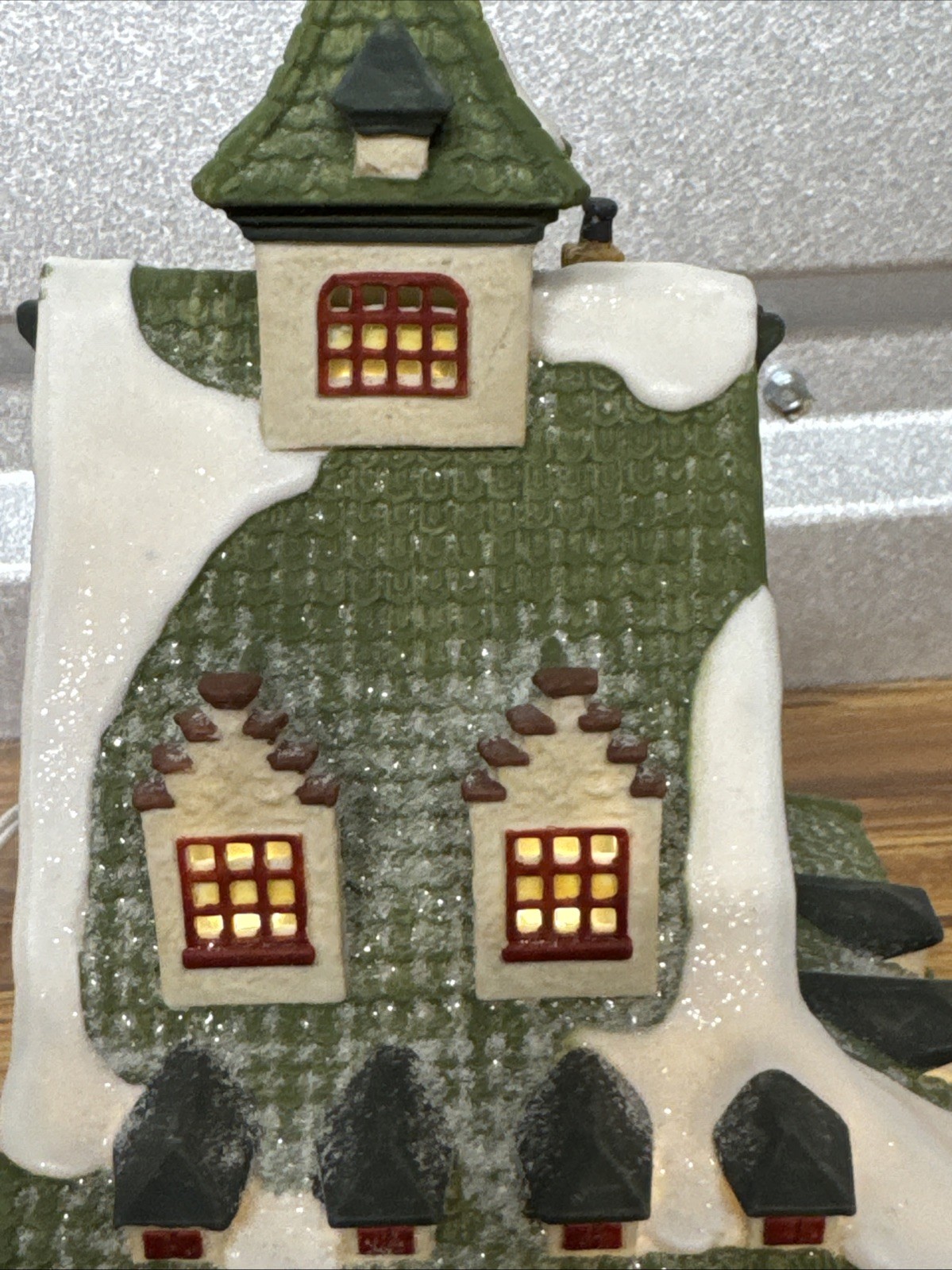 Dept 56 Reindeer Barn North Pole Series 5601-4 Heritage Village Christmas in Box