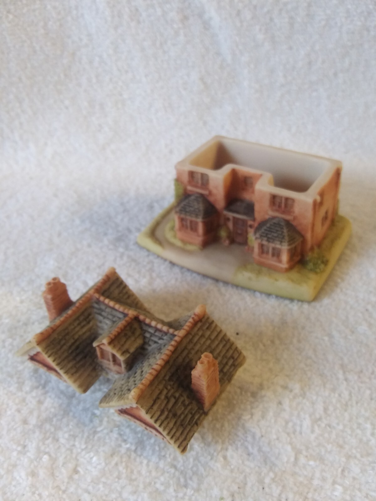 The Village Collection Trinket Box UK Cottage House W/ Removable Roof Lid 