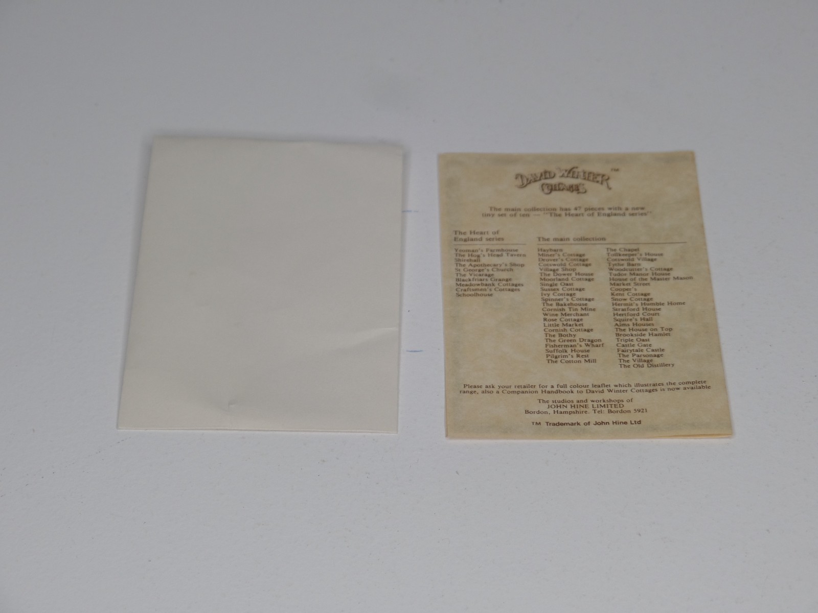 David Winter Cottages The Green Dragon Pub COA & Box Great Britain Hand Made