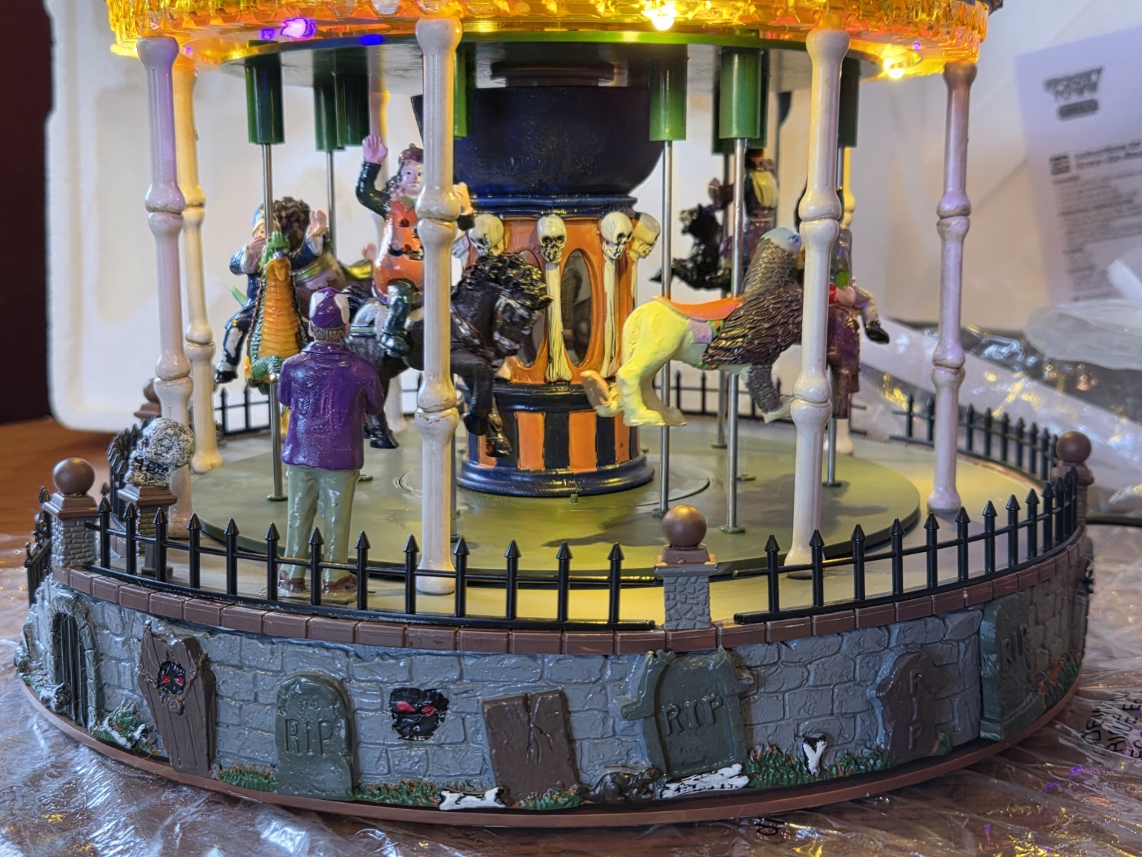 Lemax Scary Go Round #34605 Spooky Town Carnival Village