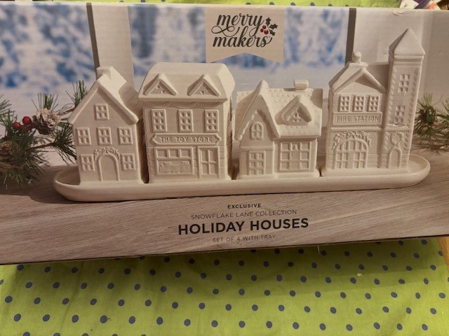 Paper Store Snowflake Lane Merry Makers Holiday Houses Set of 4 with Tray NEW