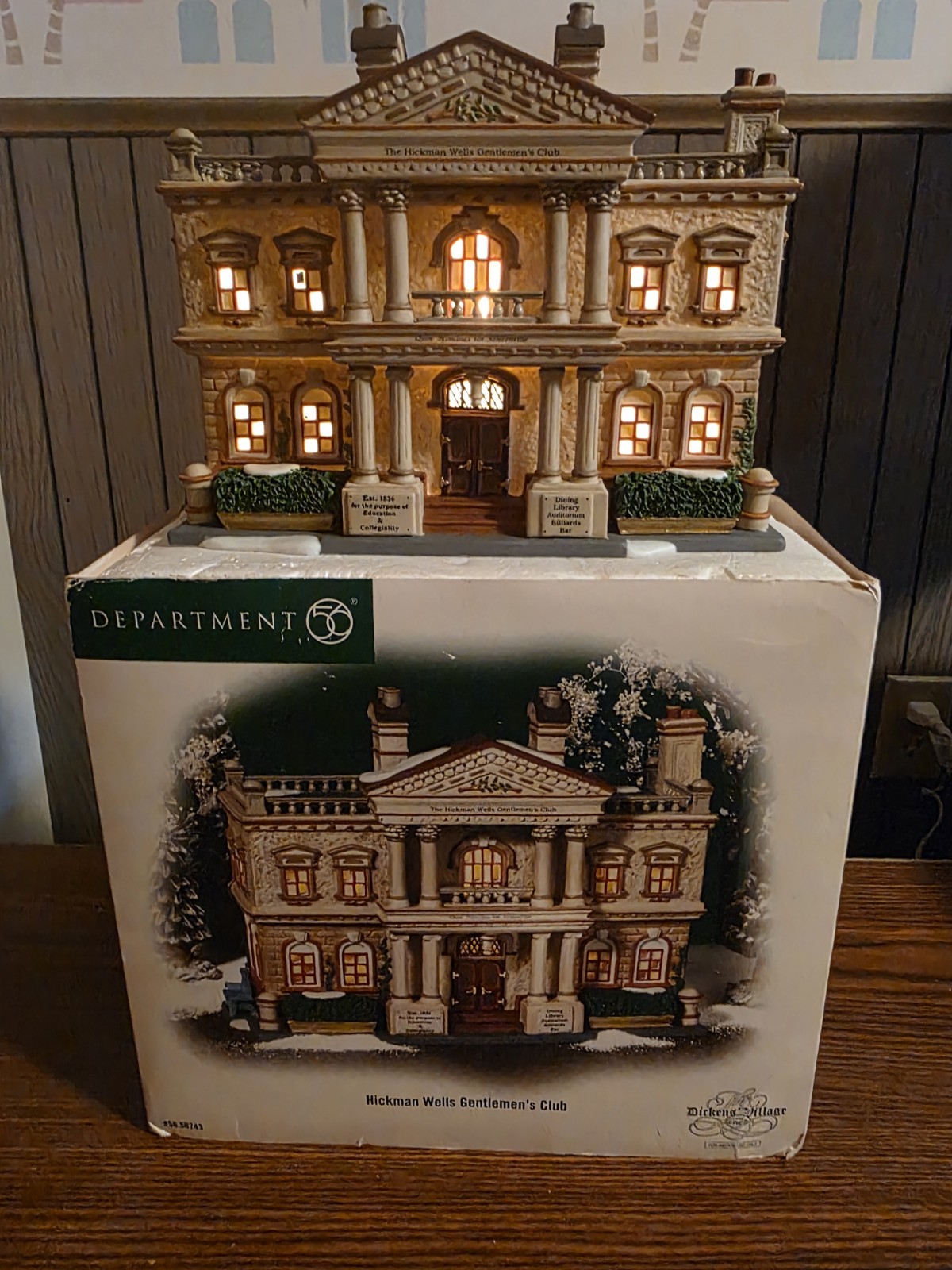 Department 56 Dickens’ Village Hickman Wells Gentlemen’s Club W/ Light Cord Bulb
