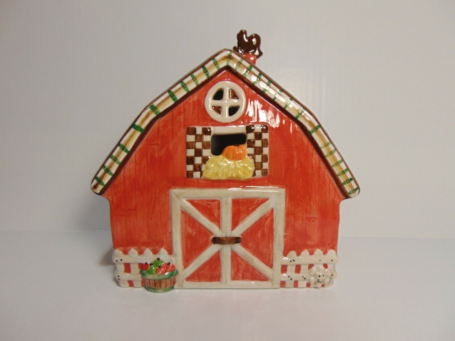 Sarah’s Attic SnoWonderville Harvest Barn Lighted Village House Box 2001 (A)