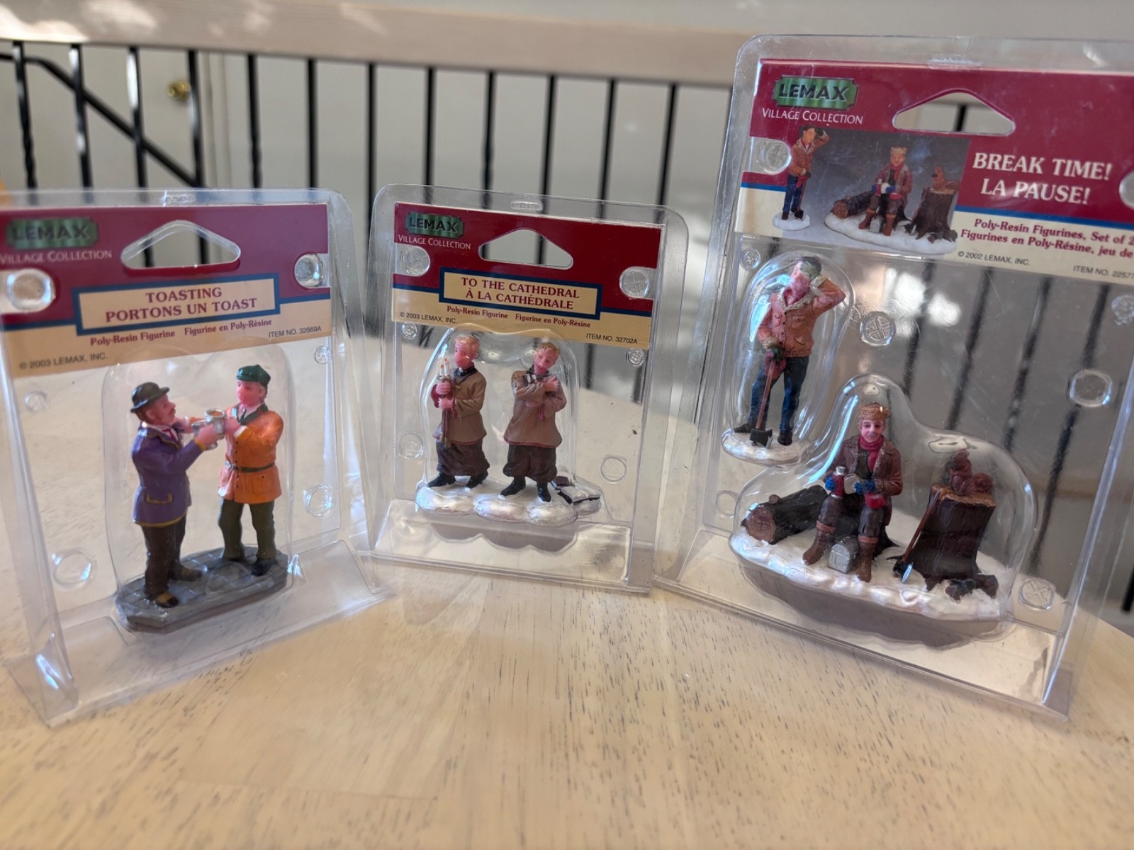 Christmas Village Figurine Lot Lemax Santas Workbench Currier Ives Holiday Time
