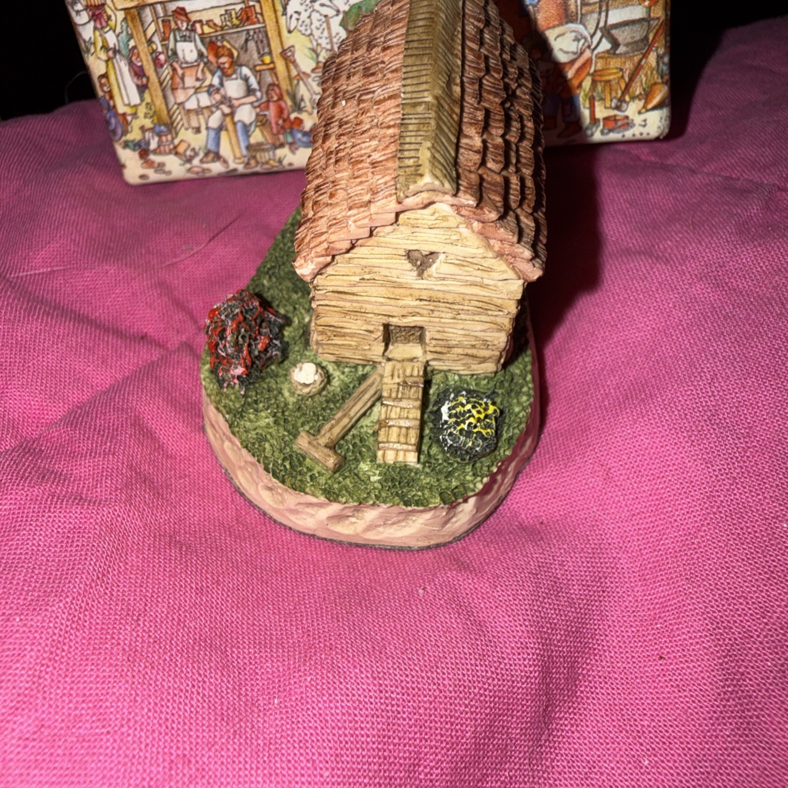 David Winter Cameos “Poultry Ark” Miniature! EUC! 2” X 1.5”