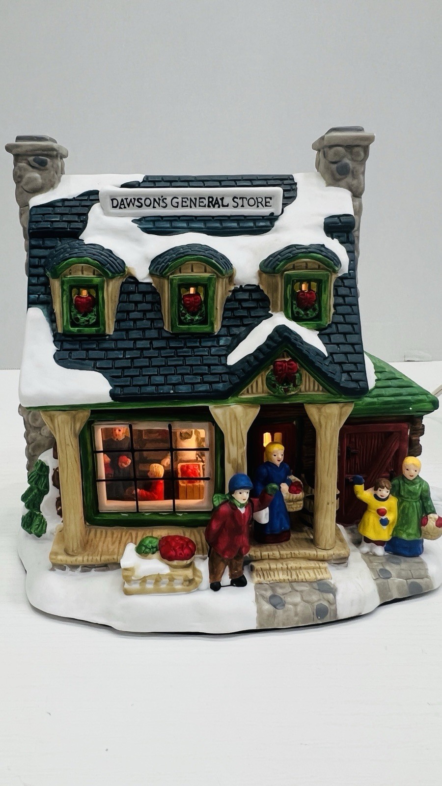 Victorian Village Collectibles “Dawson’s General Store” 2002 Edition Excellent!
