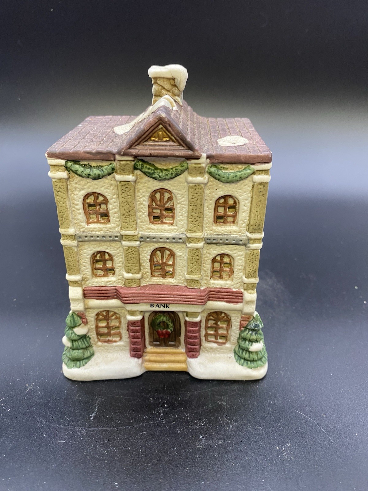 The Christmas House Collection Town Bank illuminated Porcelain Item # 088534