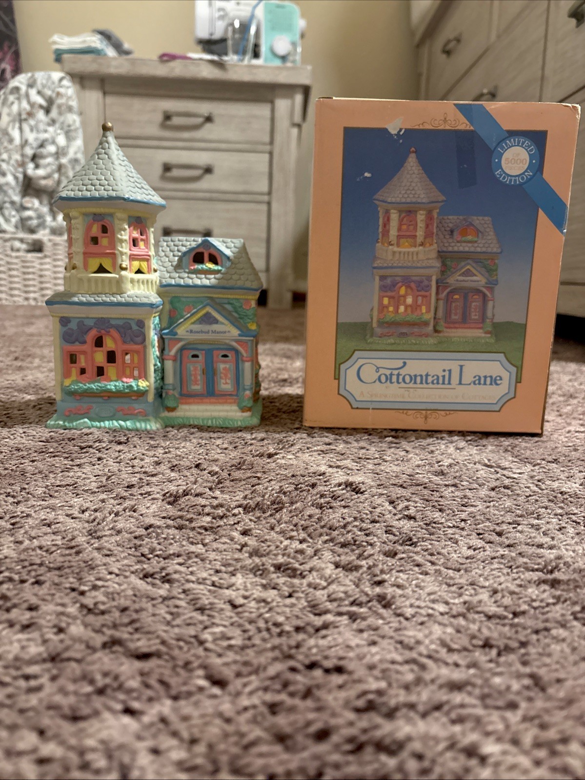 Cottontail Lane Limited Edition Lighted Cottontail Lane Manor 1 of 5000 Pieces