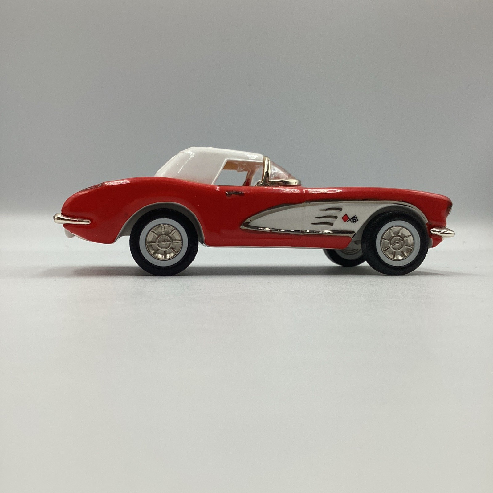 Dept 56 1958 Corvette Roadster Classic Cars Village Accessory In Box