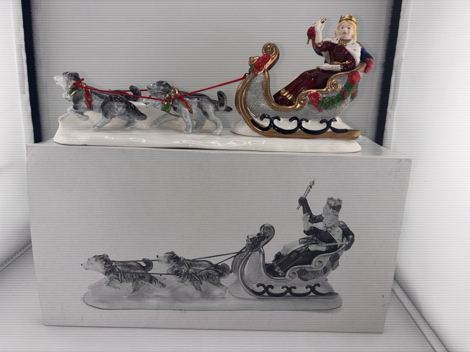 The Original Snow Village Dept 56 Snow Carnival King & Queen #54869