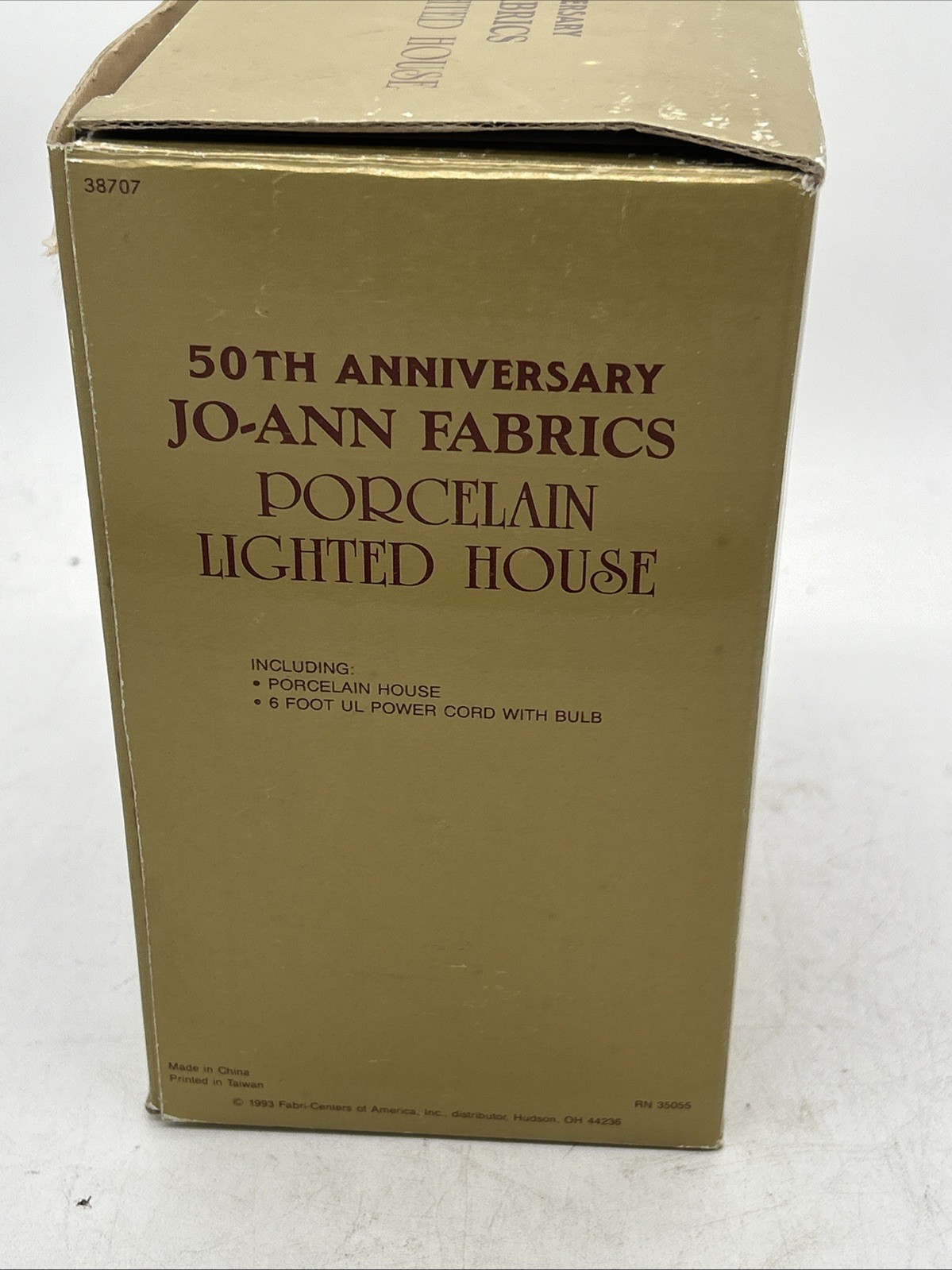 Jo-Ann Fabrics 50th Anniversary Lighted Porcelain HouseLimited Edition VTG 1993