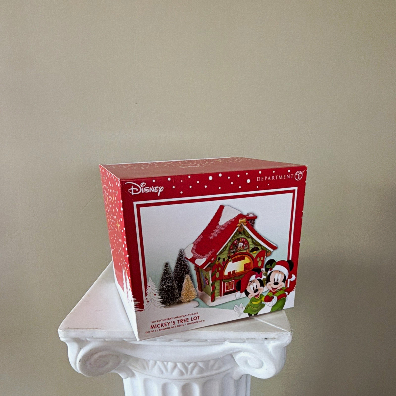 Disney Mickey’s Tree Lot Christmas Village Ceramic Painted House Building Boxed