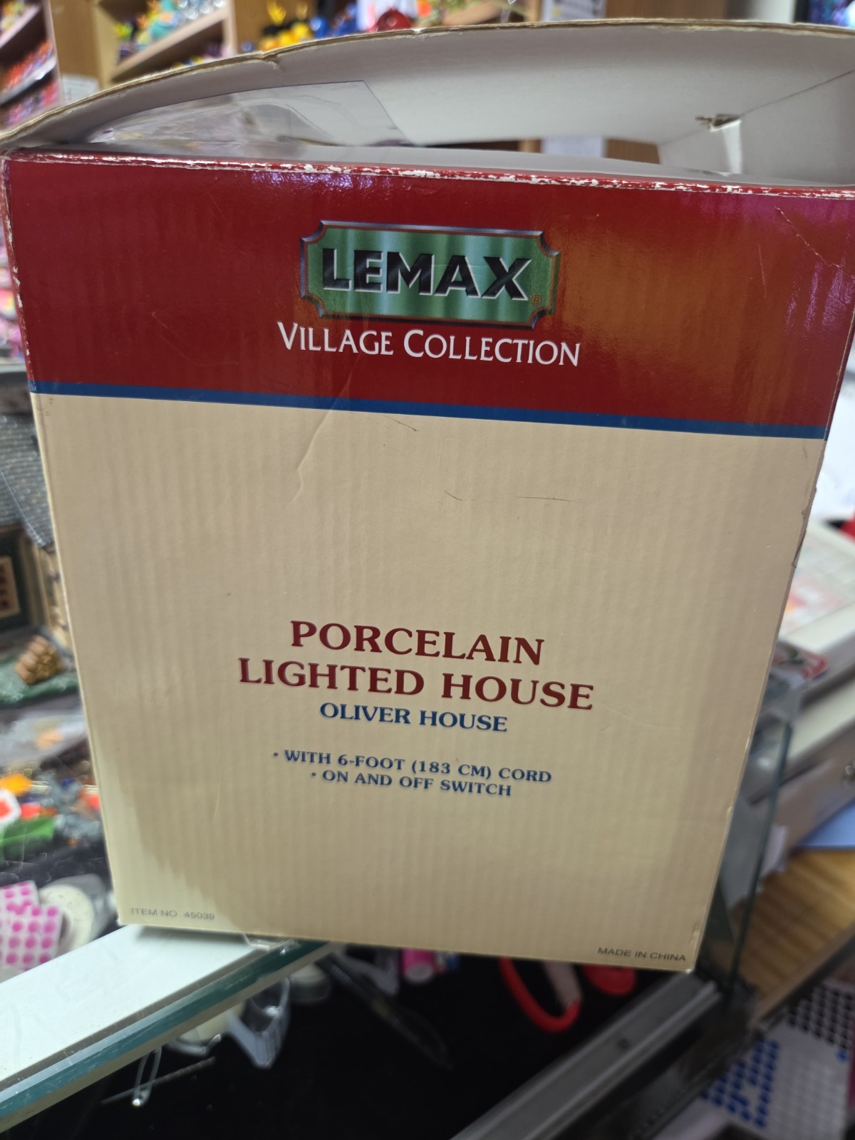Lemax 2004 Oliver House Holidays & Seasons Village Collection Retired
