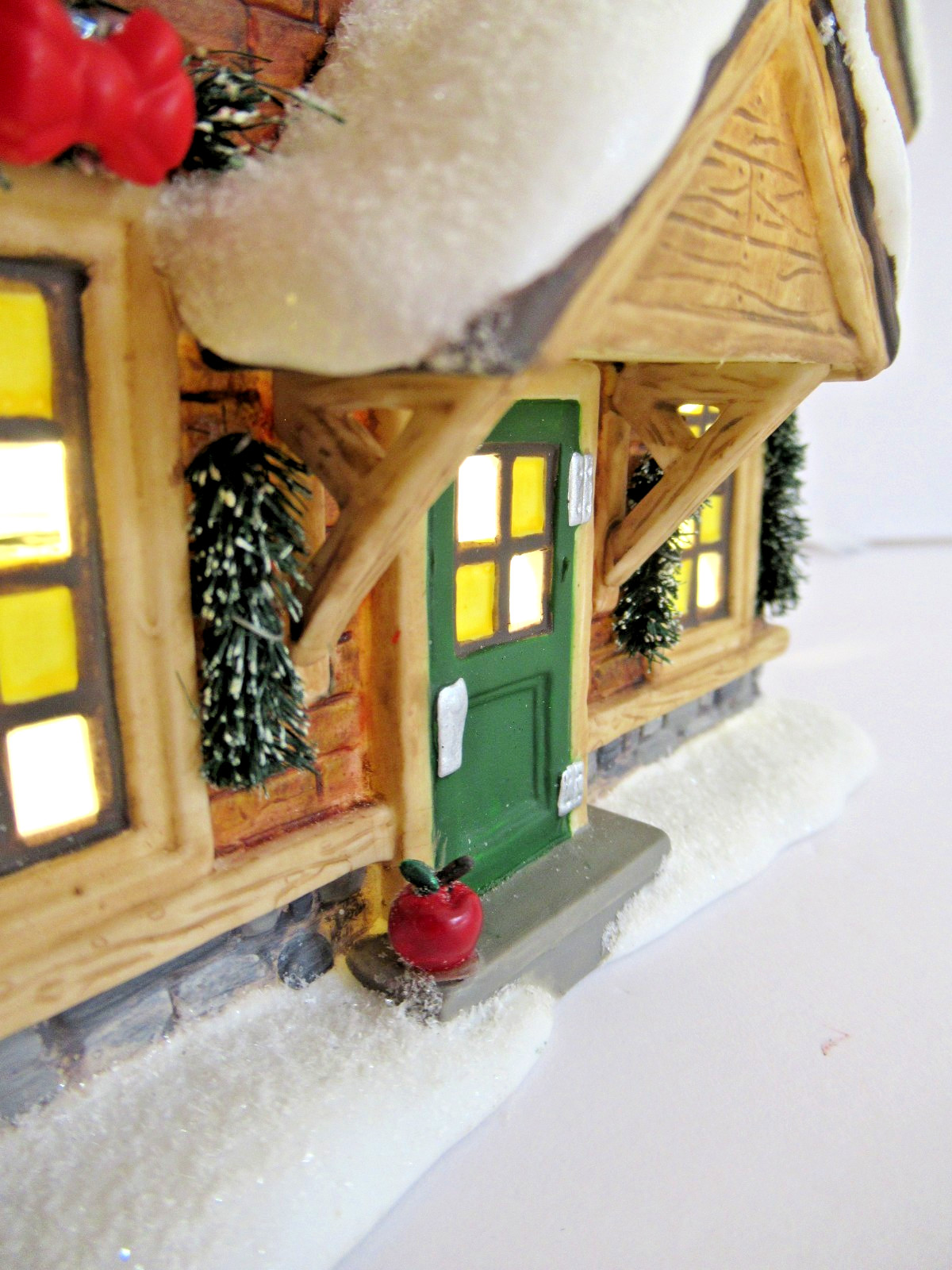 DEPT 56 / SIMPLE TRADITIONS: PINE ISLES “WOODLAND GROVE SCHOOL” (2003)~ RARE !!