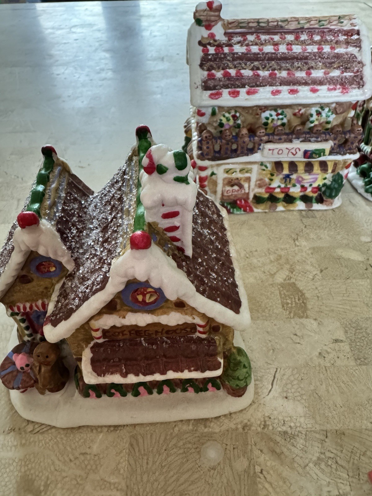 Gingerbread Frost Lane Vintage 2005 Lot Of 4 Christmas Village Gingerbread House