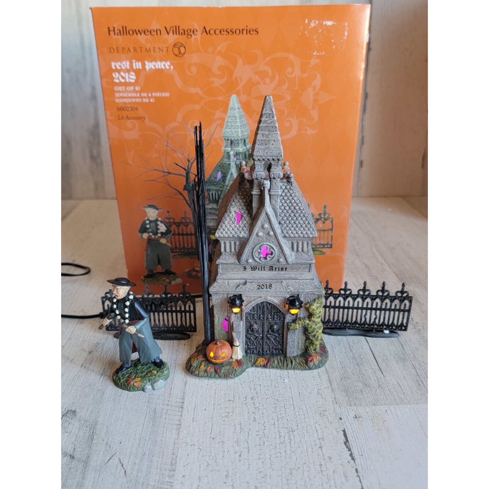 Dept 56 6002304 Rest in peace 2018 Halloween Village accessory