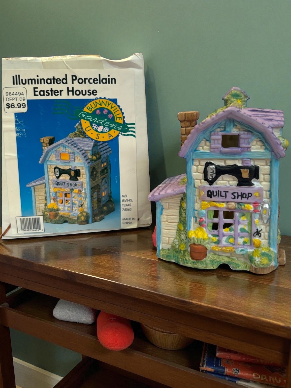Bunnyville Illuminated Porcelain Easter House “Quilt Shop” Collectible Figurine