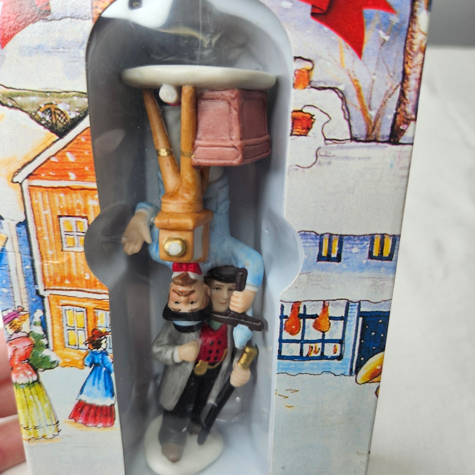 Dickensville Collectables NOMA 6176 Photographer Figurine Christmas Village NEW