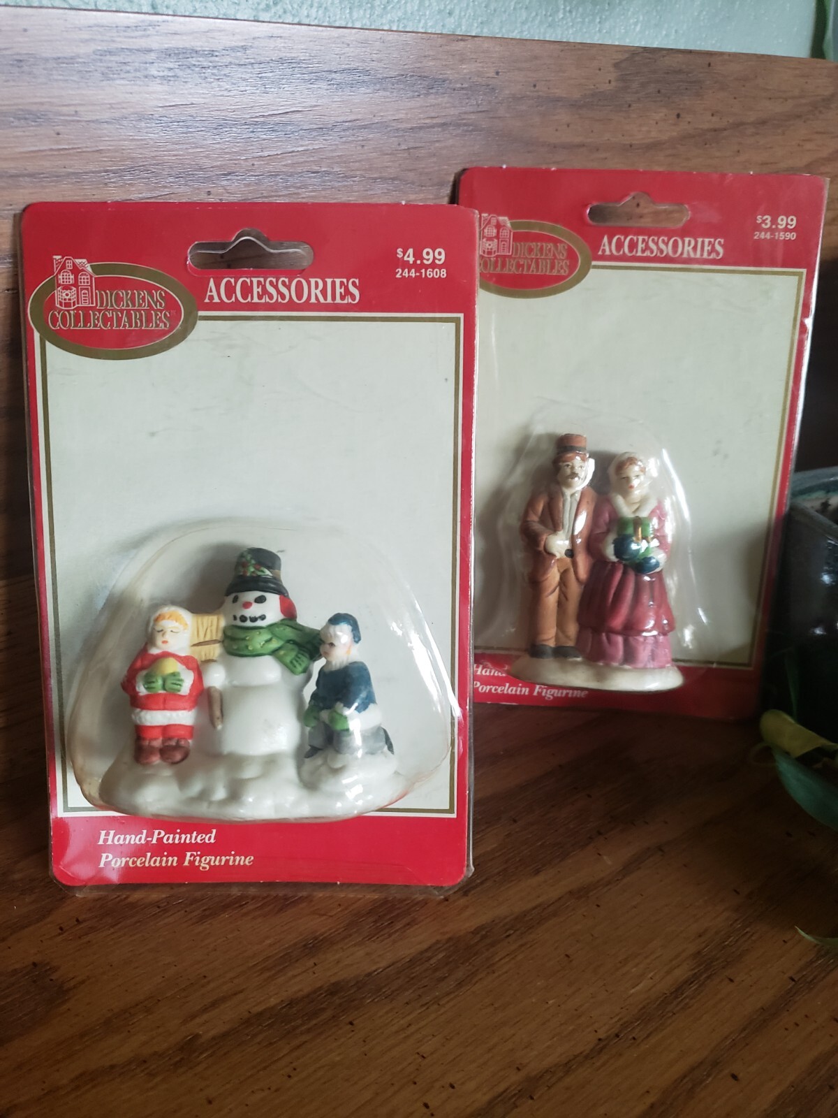 Dickens Collectables Accessories 244-1608 Building a Snowman 244-1590 NEW
