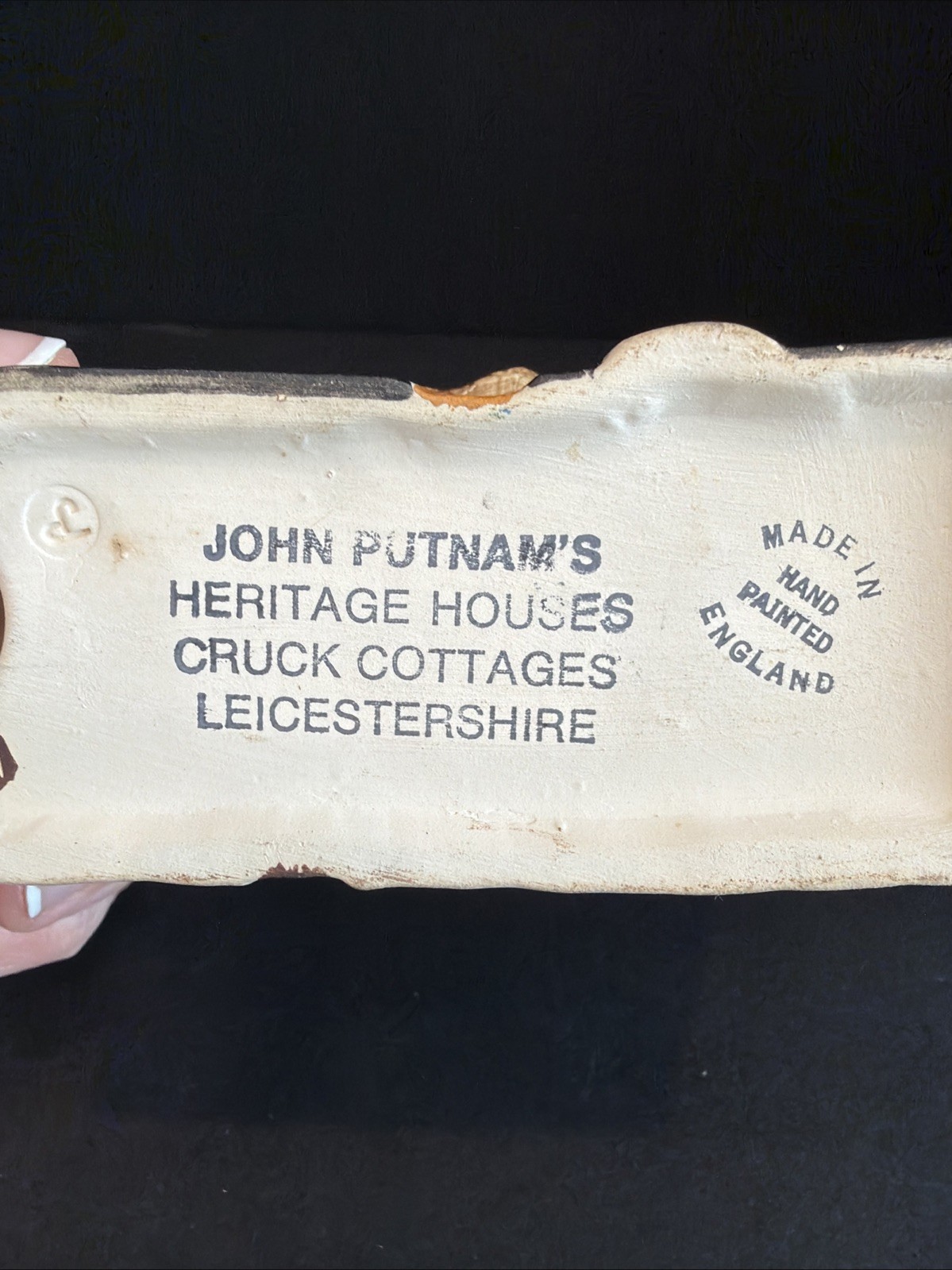 John Putnam’s Heritage Houses Cruck Cottages Leicestershire ENGLAND