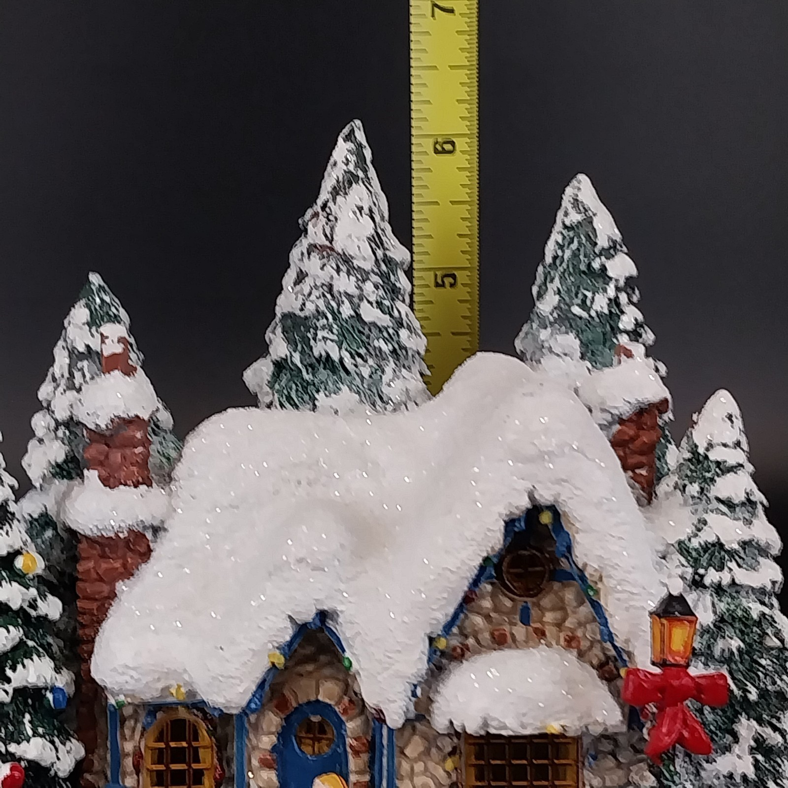 Thomas Kinkade Country Christmas Homecoming Lighted Cottage Teleflora Resin