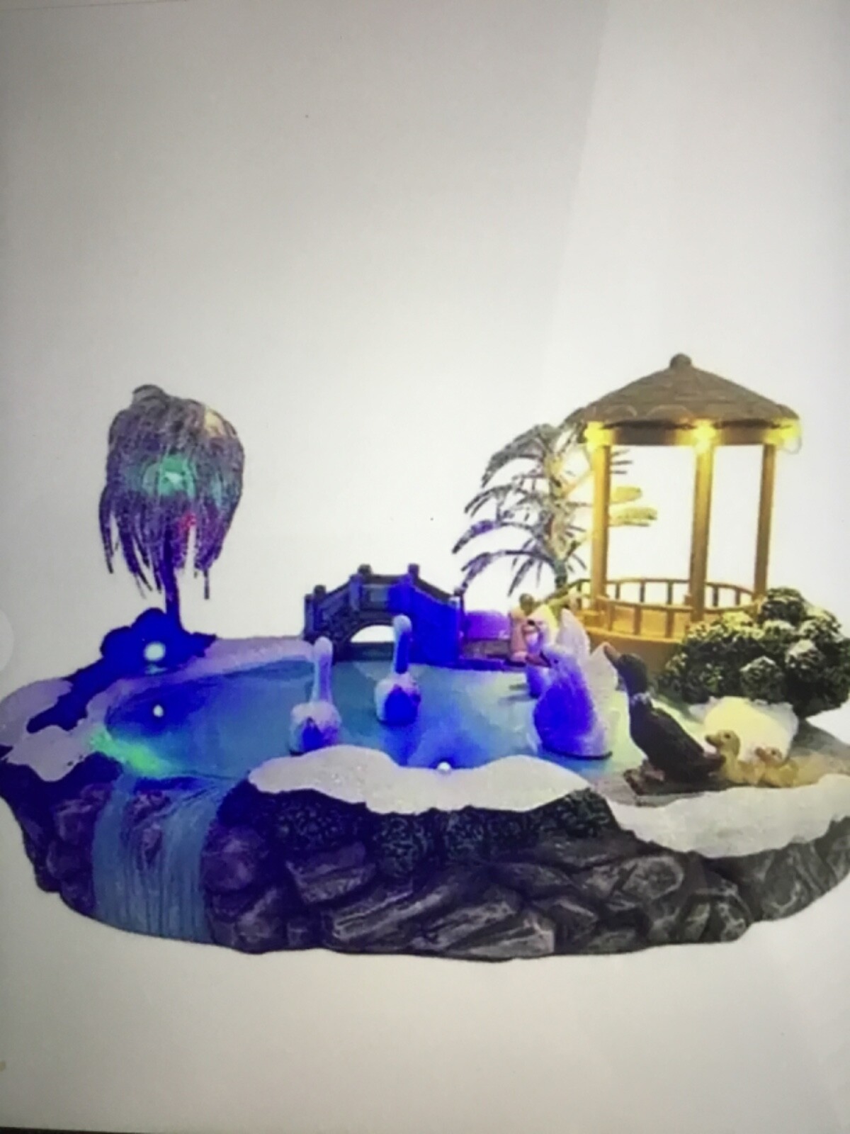 St. Nicholas Square Swan Pond Illuminated Musical NIB RETIRED 2023