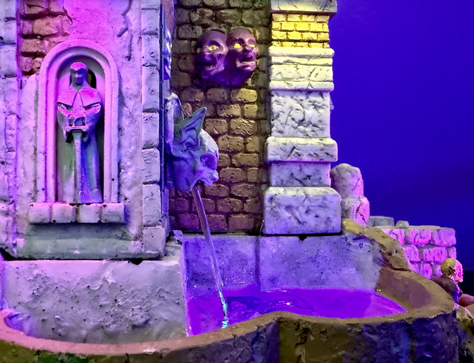 2026 Michaels Exclusive – Lemax Spooky Town: Misty Grave Mausoleum, NEW