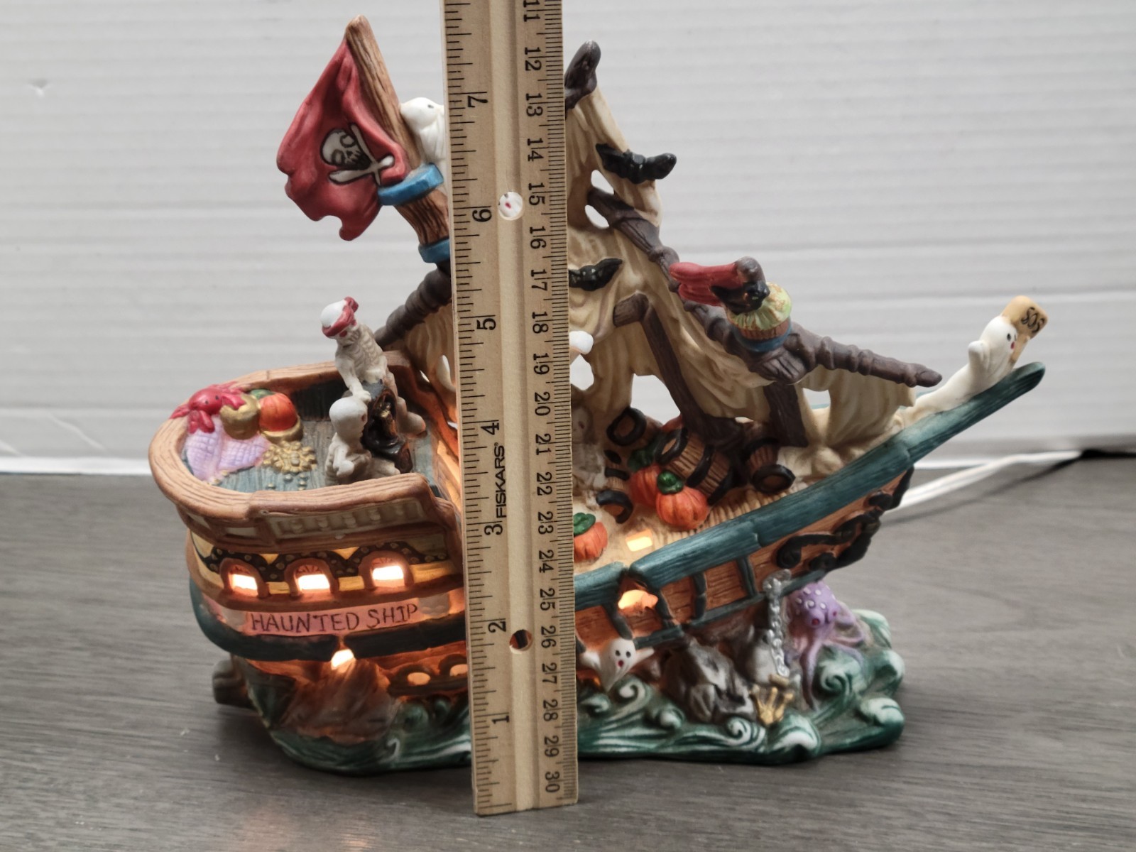 Halloween Haunted Pirate Ship – Unknown Manufacturer – Halloween Building