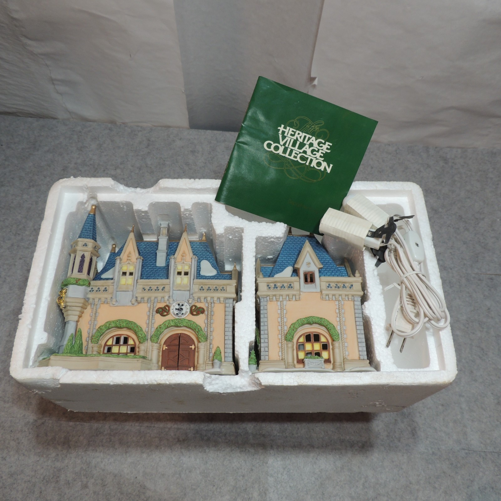 Department 56 Mickeys Christmas Carol Fantasyland Disney Parks Village Series
