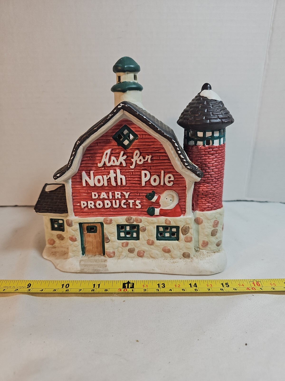 CHRISTMAS VALLEY North Pole Dairy 7n x 4.5 x7 in House Building Vintage 1993