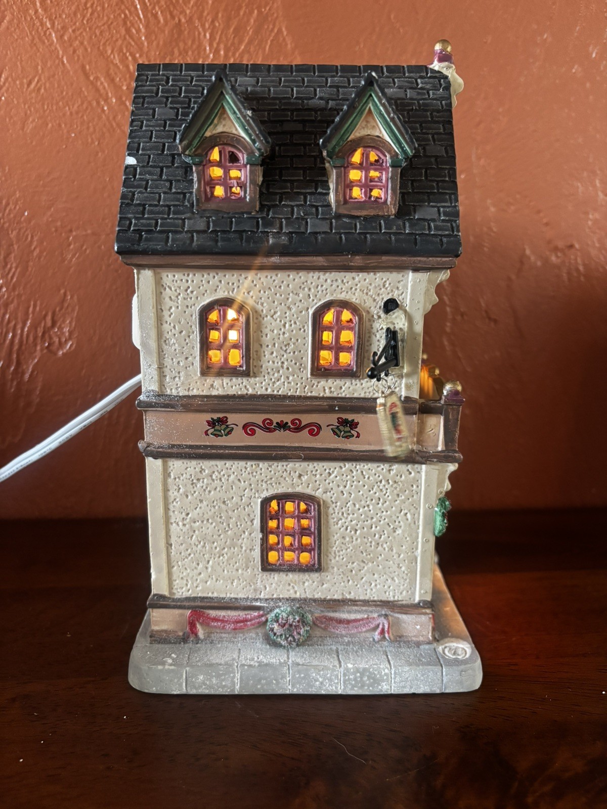 Lemax 2016 Noels Christmas Shoppe Retired Village #65154 Michaels Exclusive