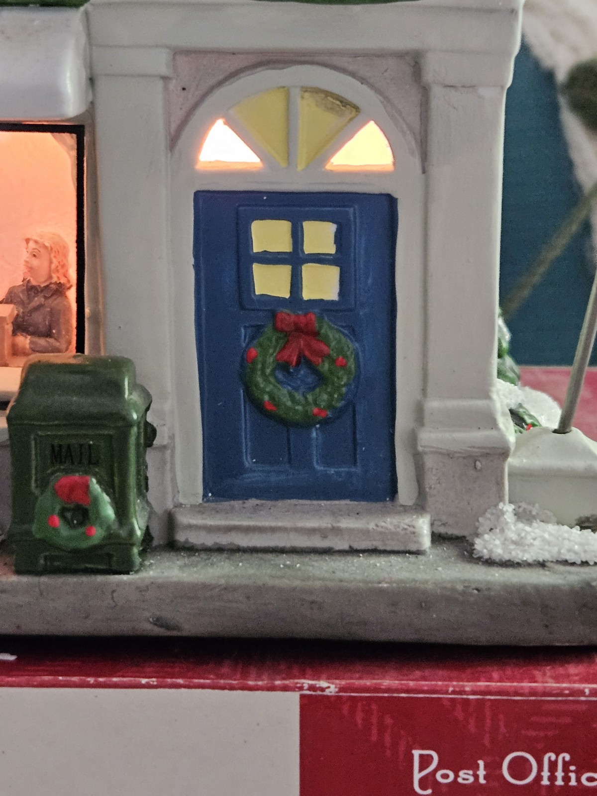 St Nicholas Square Post Office Village Square Illuminated Model in Original Box