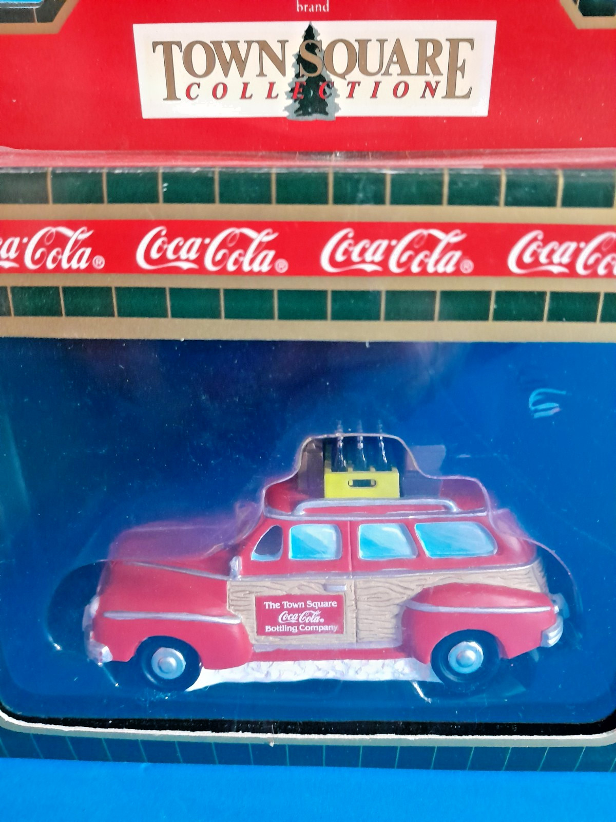 COCA-COLA Town Square Collection ACCESSORIES – PACKED FOR A TRIP TO GRANDMA’S