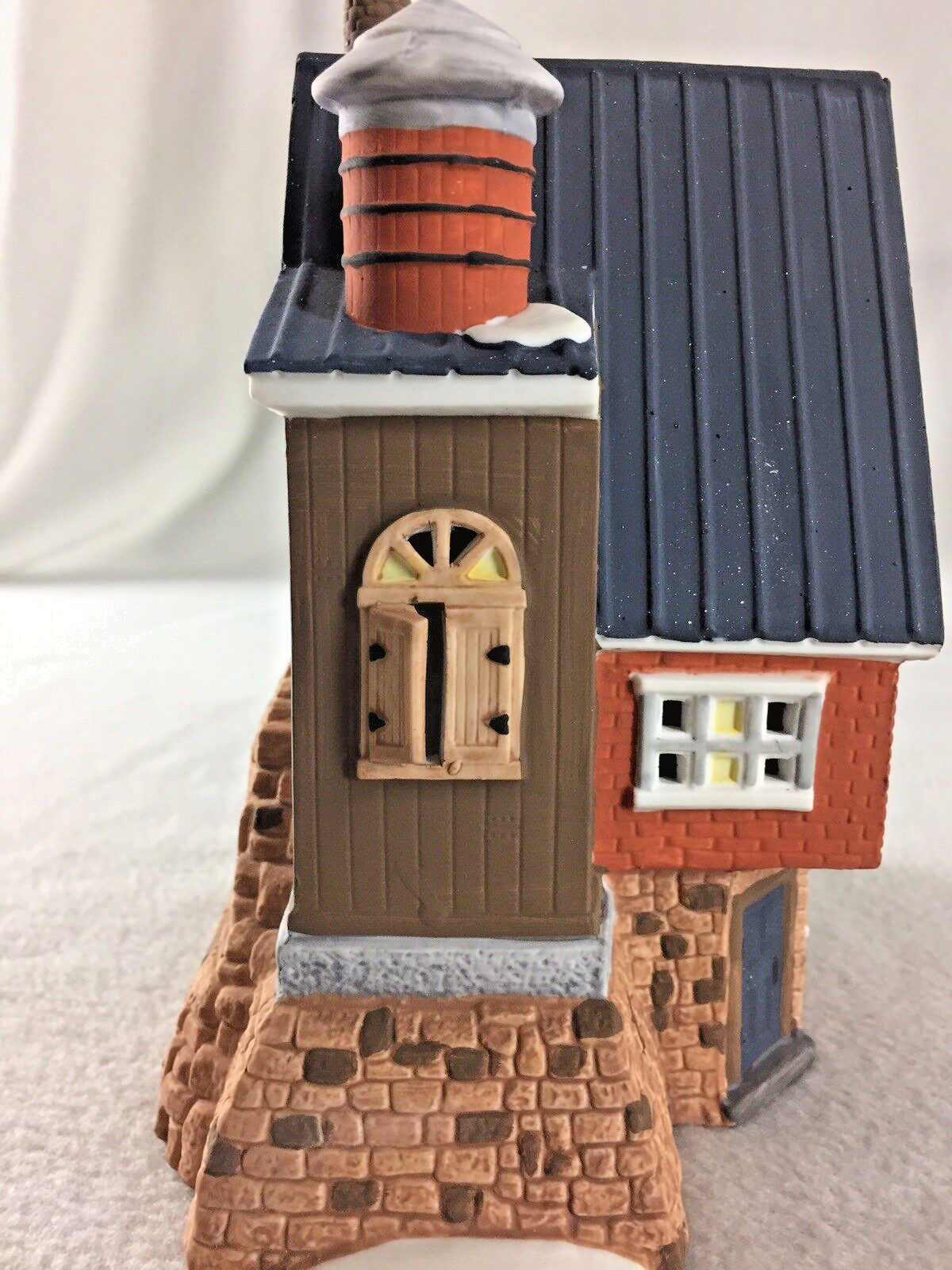 Dept 56 Yankee Jud Bell Casting New England Village Series # 56430 1992