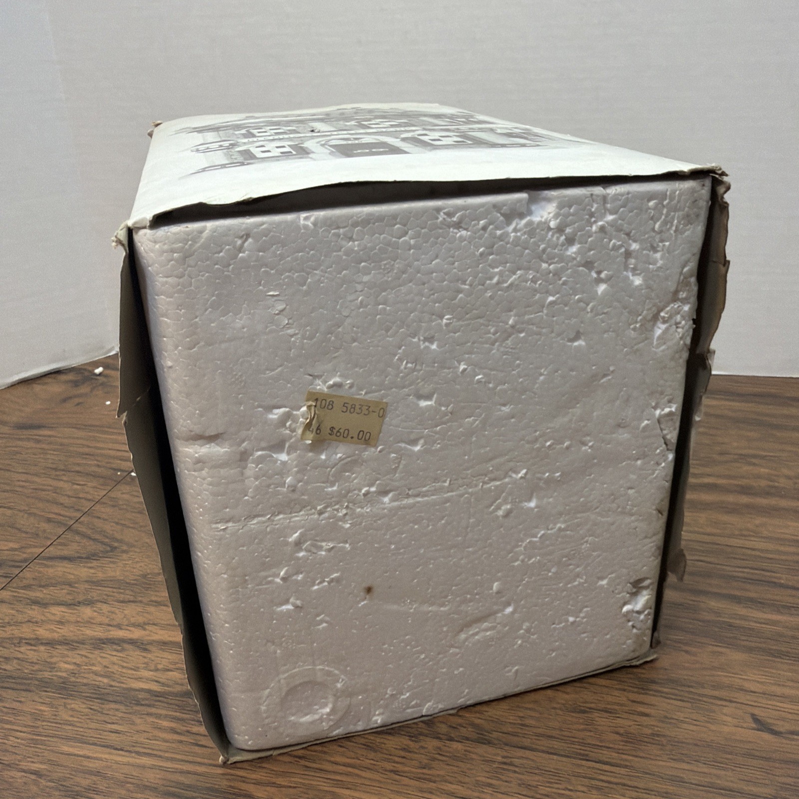 Department 56 Dickens’ Village Series Blenham Street Bank #58330 w/ Light & Box