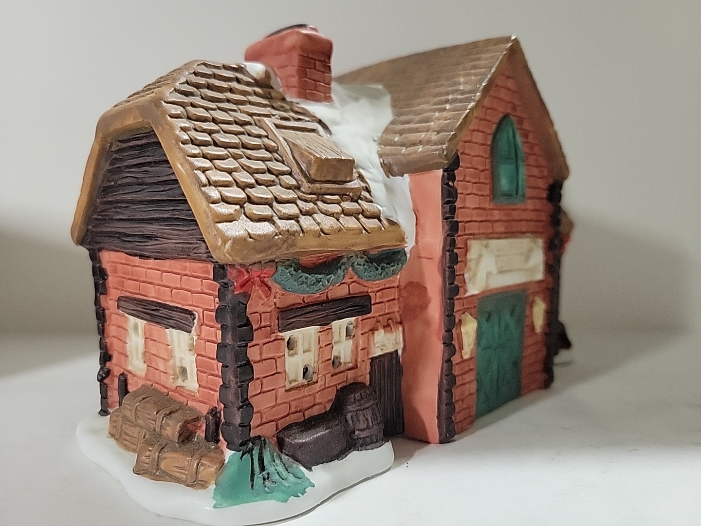 NOMA “Horse Livery” Hearthside Village Porcelain Lighted House 1992 w/Box